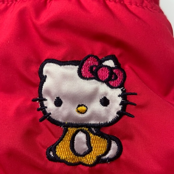 Hello Kitty Puffer Vest - Picture 2 of 6